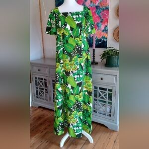 The Coolest Vintage Dress Ever